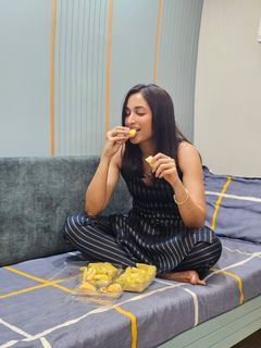 Srinidhi Shetty feet photo 2
