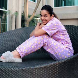 Srishty Rode feet photo 4