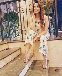 Srishty Rode feet photo 19