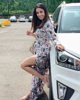 Srishty Rode feet photo 11