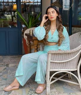 Srishty Rode feet photo 15