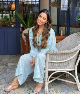 Srishty Rode feet photo 14