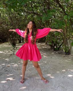 Srishty Rode feet photo 12