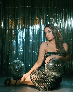 Srishty Rode feet photo 11