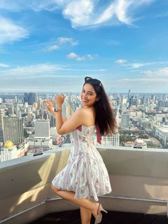 Srishty Rode feet photo 4