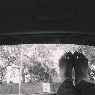 Sriti Jha feet photo 17