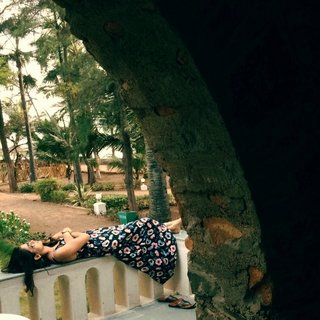 Sriti Jha feet photo 4