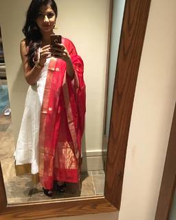 Sriti Jha feet photo 3