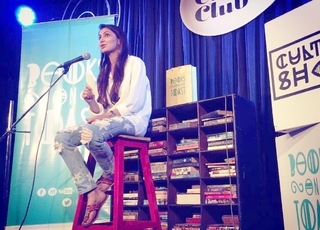 Sriti Jha feet photo 8