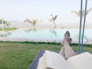 Sriti Jha feet photo 2