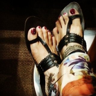 Sriti Jha feet photo 10