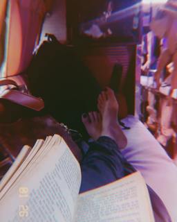 Sriti Jha feet photo 16