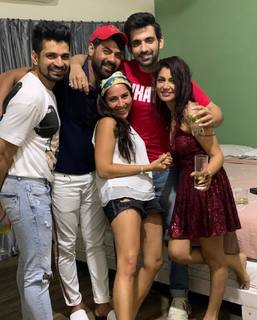 Sriti Jha feet photo 14