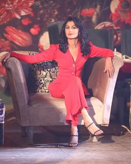 Sriti Jha feet photo 5