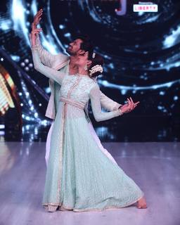 Sriti Jha feet photo 10