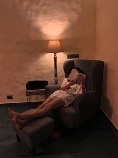 Sriti Jha feet photo 9