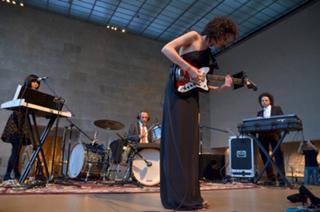 St. Vincent feet photo thumbnail
