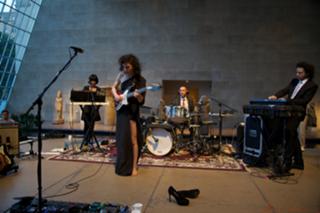 St. Vincent feet photo thumbnail