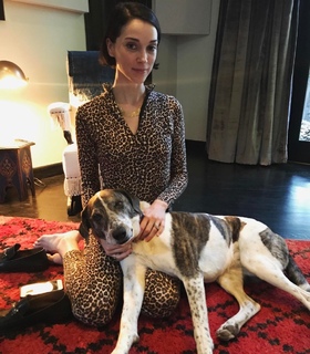 St. Vincent feet photo thumbnail