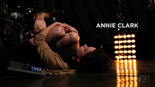 St. Vincent feet photo thumbnail