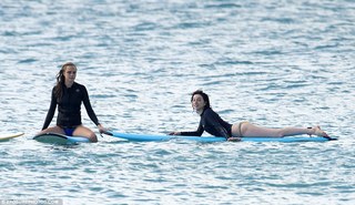 St. Vincent feet photo thumbnail
