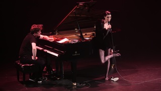 St. Vincent feet photo thumbnail
