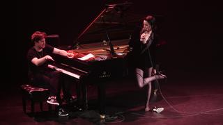 St. Vincent feet photo thumbnail