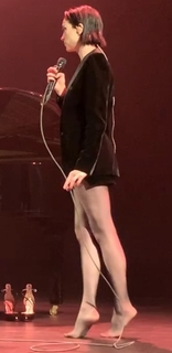 St. Vincent feet photo thumbnail