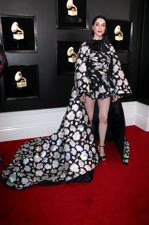 St. Vincent feet photo thumbnail