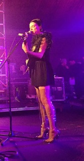 St. Vincent feet photo thumbnail