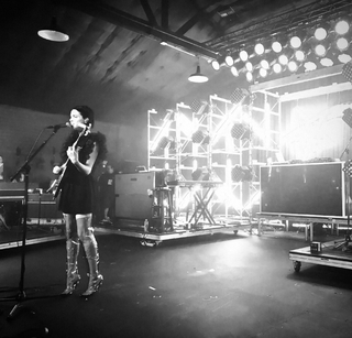 St. Vincent feet photo thumbnail