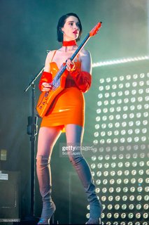 St. Vincent feet photo thumbnail