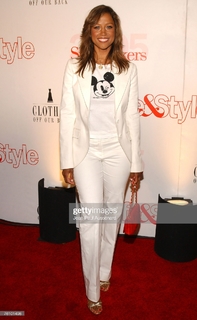 Stacey Dash feet photo thumbnail