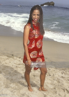 Stacey Dash feet photo thumbnail