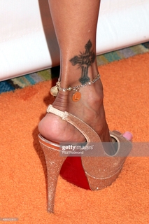 Stacey Dash feet photo thumbnail