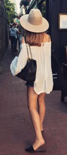 Stacey Dooley feet photo thumbnail