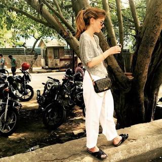 Stacey Dooley feet photo thumbnail