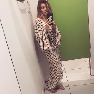 Stacey Dooley feet photo thumbnail