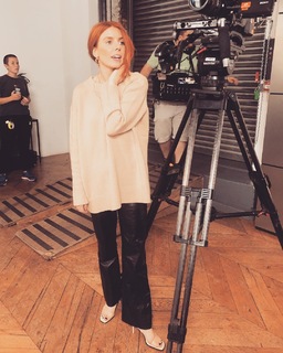 Stacey Dooley feet photo thumbnail