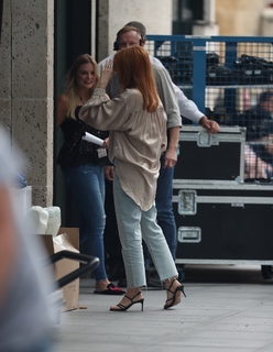 Stacey Dooley feet photo thumbnail
