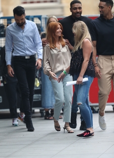 Stacey Dooley feet photo thumbnail