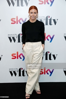 Stacey Dooley feet photo thumbnail