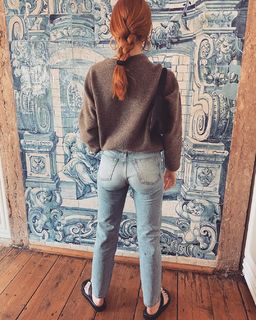 Stacey Dooley feet photo thumbnail