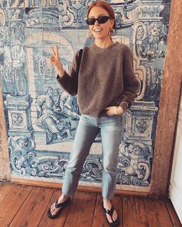 Stacey Dooley feet photo thumbnail