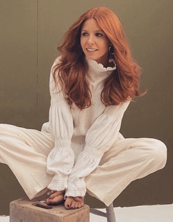 Stacey Dooley feet photo thumbnail