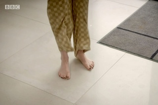 Stacey Dooley feet photo thumbnail