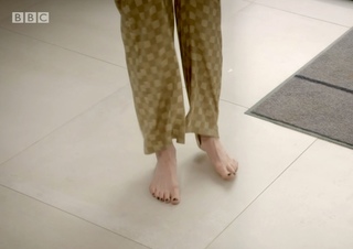 Stacey Dooley feet photo thumbnail