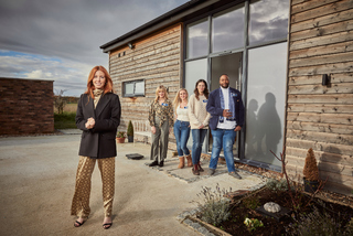 Stacey Dooley feet photo thumbnail