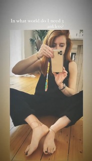 Stacey Dooley feet photo thumbnail