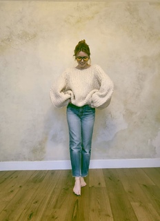 Stacey Dooley feet photo thumbnail